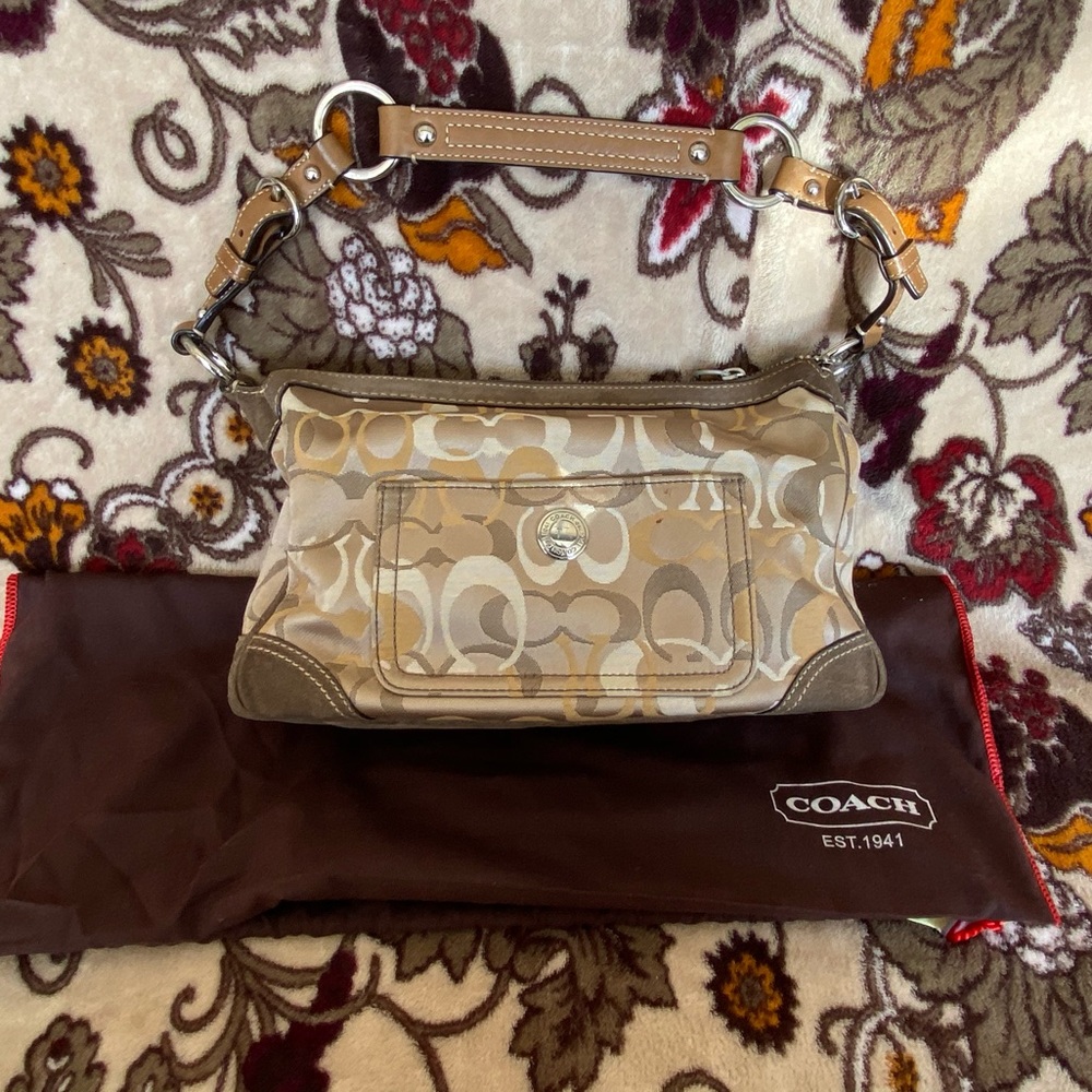Coach Chelsea Shoulder bag